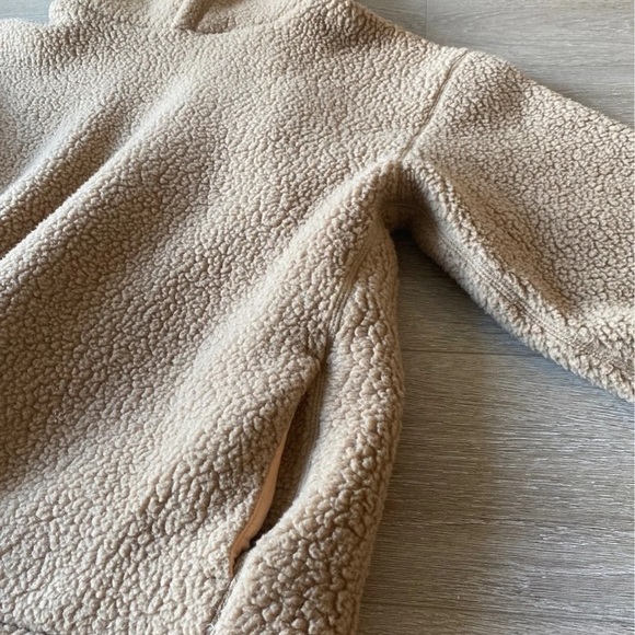 Aritzia oversized teddy bear sweatshirt - Picture 2 of 4